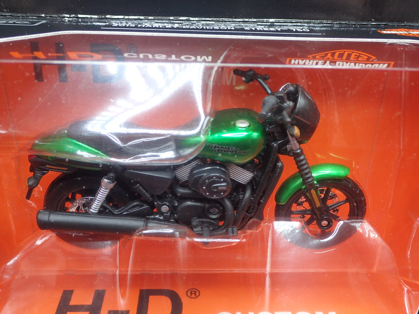 2015 15 STREET 750 HARLEY DAVIDSON MOTORCYCLE MAISTO SERIES 46 1/18 MODEL BIKE