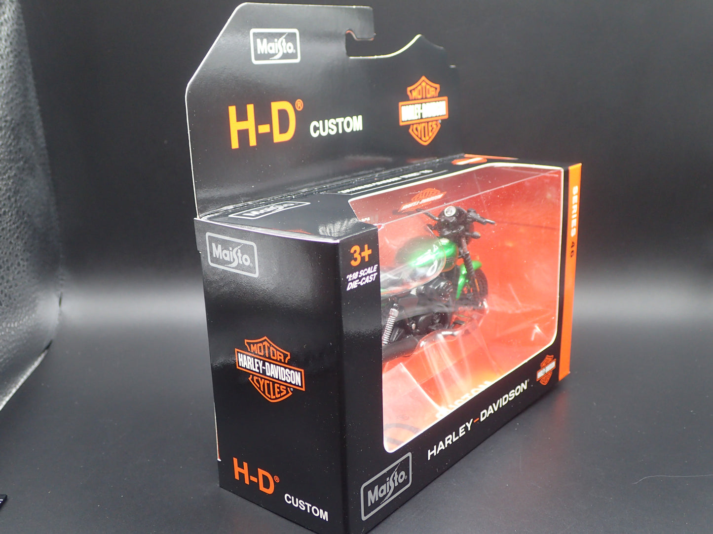 2015 15 STREET 750 HARLEY DAVIDSON MOTORCYCLE MAISTO SERIES 46 1/18 MODEL BIKE