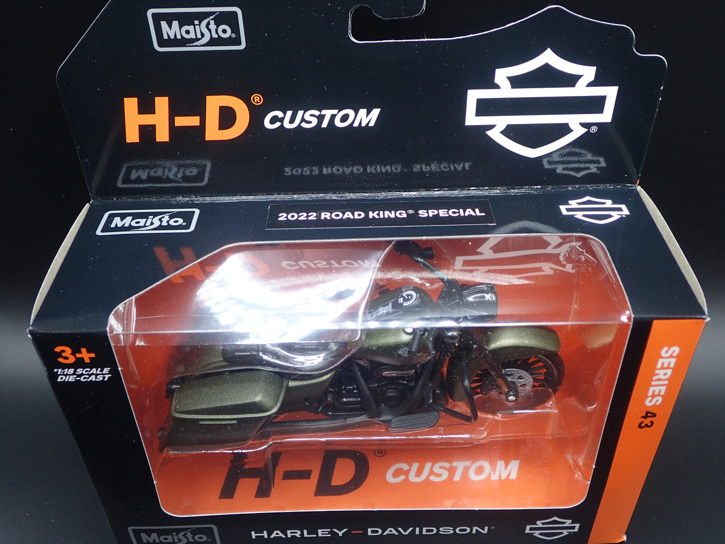 2022 22 ROAD KING SPECIAL HARLEY DAVIDSON MOTORCYCLE MAISTO SERIES 43 1:18 MODEL