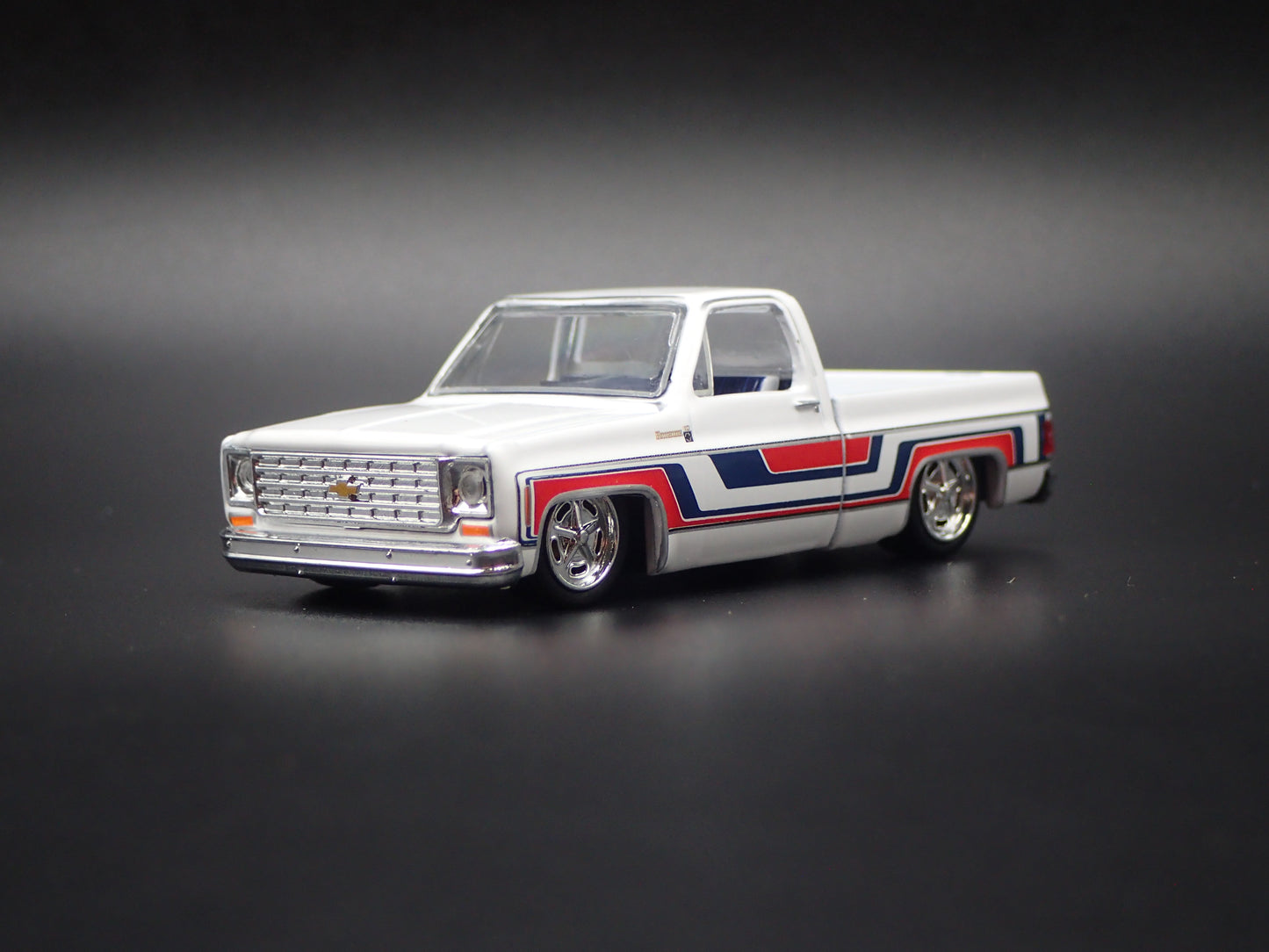 1976 76 CHEVY CHEVROLET BONANZA 10 PICKUP TRUCK SQUAREBODY 1/64 SCALE MODEL CAR