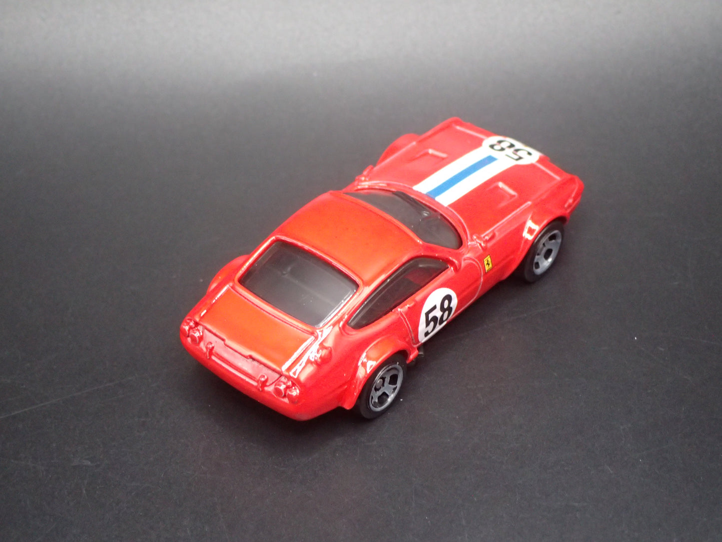 1968-1973 FERRARI 365 GTB4 COMPETIZIONE RED 1:64 SCALE DIORAMA DIECAST MODEL CAR