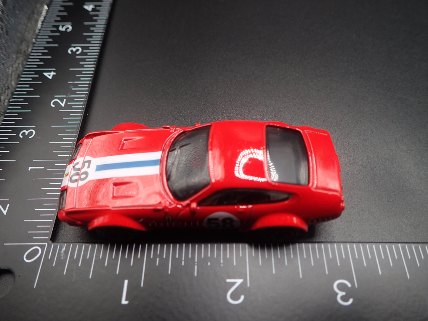 1968-1973 FERRARI 365 GTB4 COMPETIZIONE RED 1:64 SCALE DIORAMA DIECAST MODEL CAR