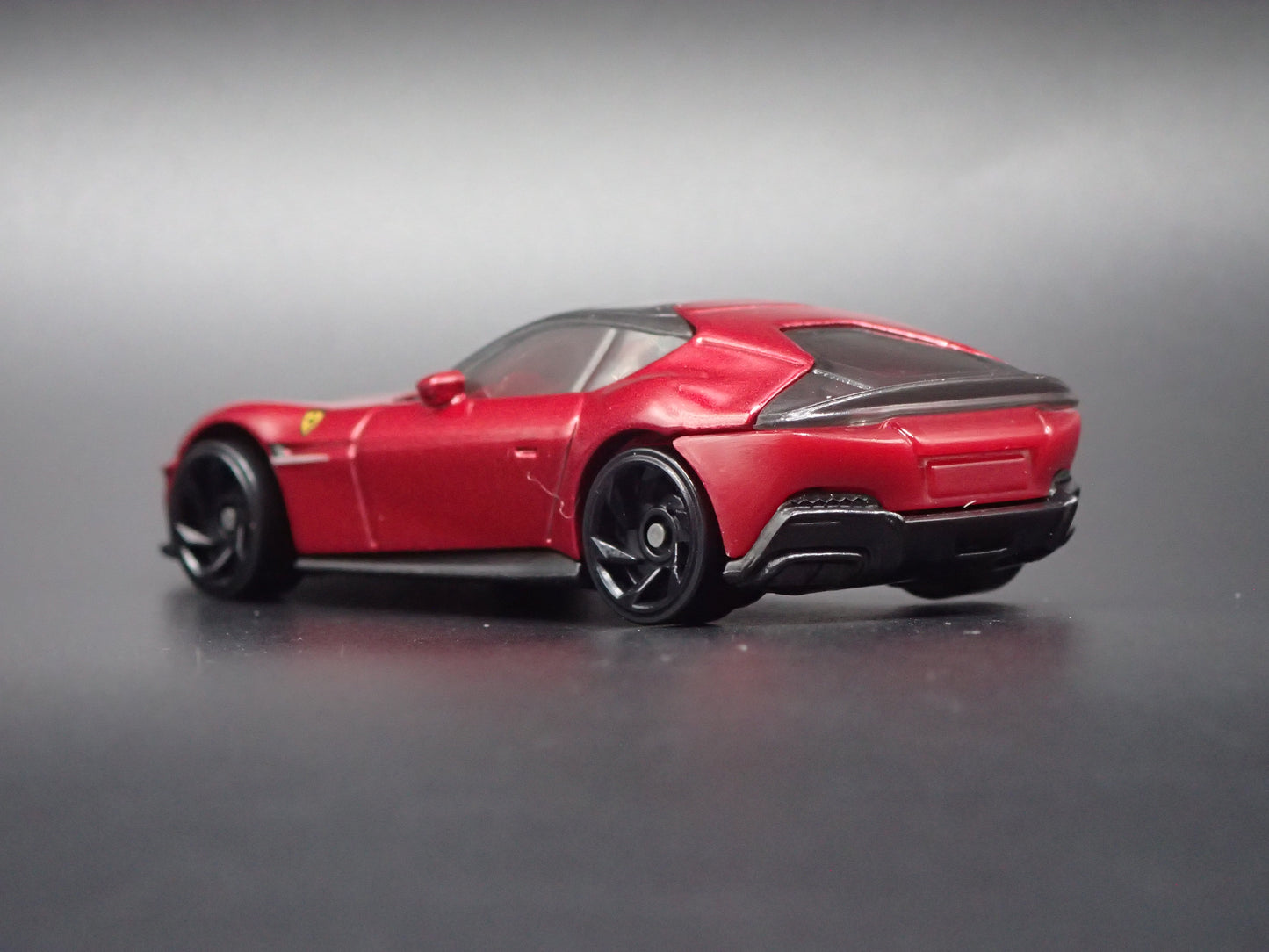 2024-2026 FERRARI 12CILINDRI 1:64 SCALE COLLECTIBLE DIORAMA DIECAST MODEL CAR