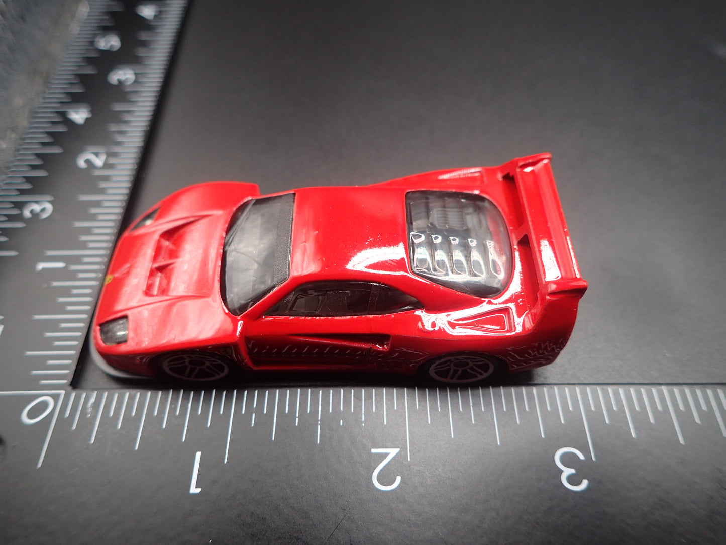 1987-1992 FERRARI F40 COMPETIZIONE RED 1:64 SCALE COLLECTIBLE DIECAST MODEL CAR
