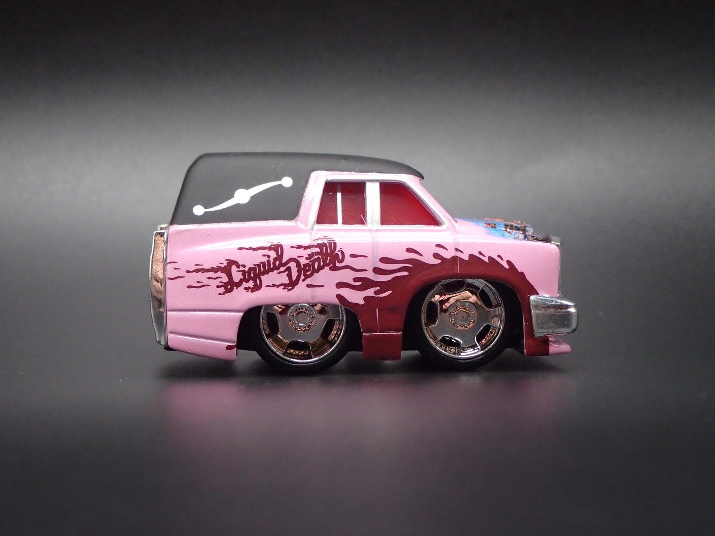 CADILLAC CADDY HEARSE LIQUID DEATH CAR TUNED 1/64 SCALE DIORAMA DIECAST MODEL CAR