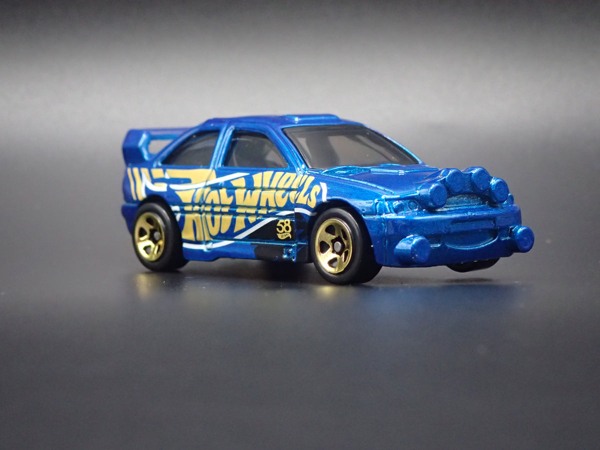 FORD ESCORT RALLY RACING BLUE 1:64 SCALE COLLECTIBLE DIECAST MODEL CAR