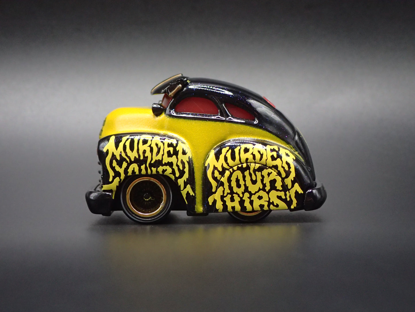 1947 47 CHEVROLET FLEETLINE LIQUID DEATH CAR TUNED 1:64 SCALE DIECAST MODEL CAR