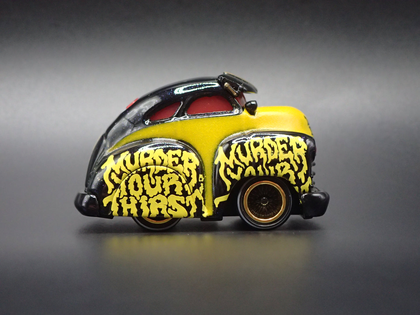1947 47 CHEVROLET FLEETLINE LIQUID DEATH CAR TUNED 1:64 SCALE DIECAST MODEL CAR