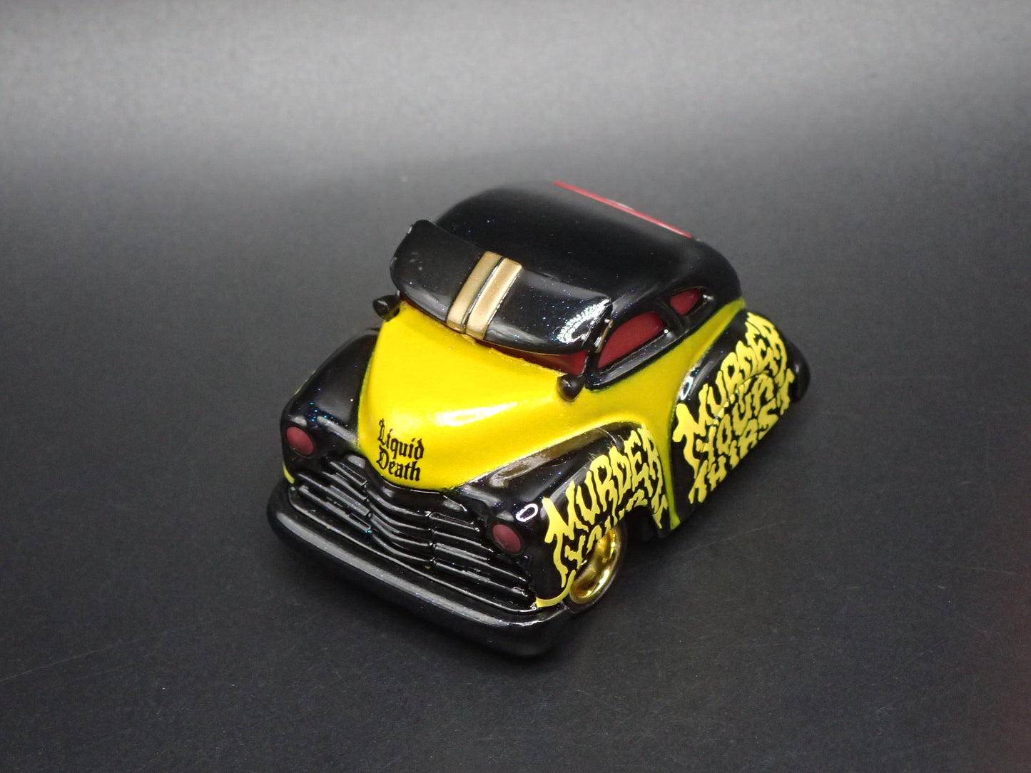 1947 47 CHEVROLET FLEETLINE LIQUID DEATH CAR TUNED 1:64 SCALE DIECAST MODEL CAR