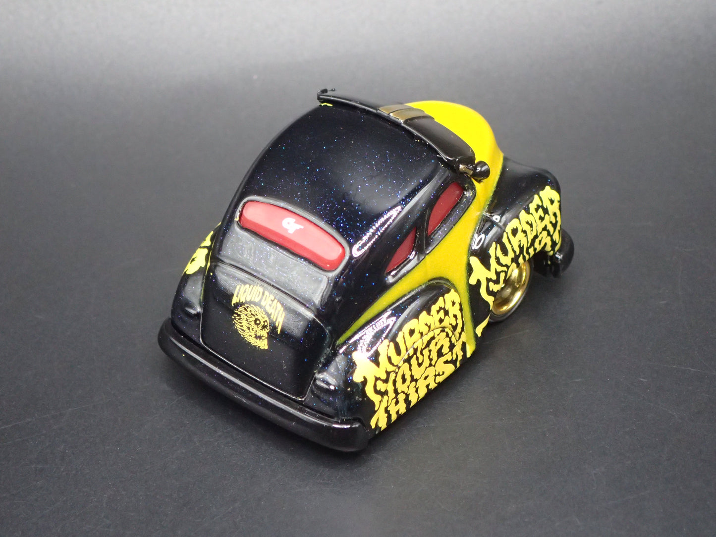 1947 47 CHEVROLET FLEETLINE LIQUID DEATH CAR TUNED 1:64 SCALE DIECAST MODEL CAR