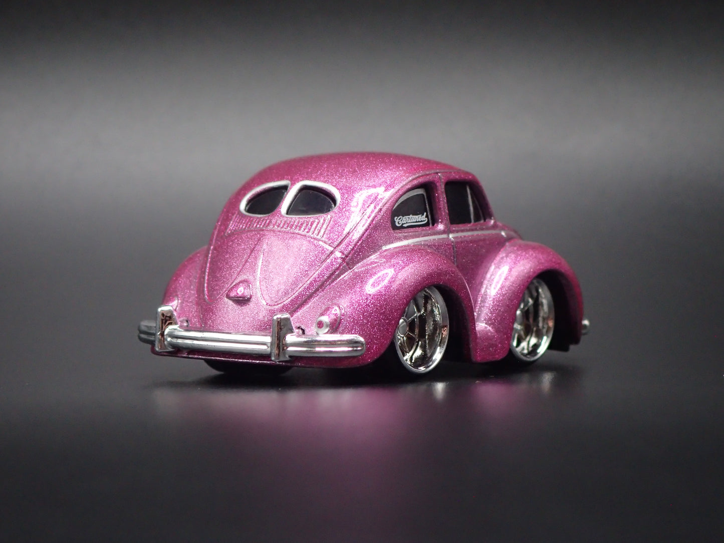 VW BEETLE CAR TUNED PINK 1:64 SCALE DIORAMA DIECAST MODEL CAR