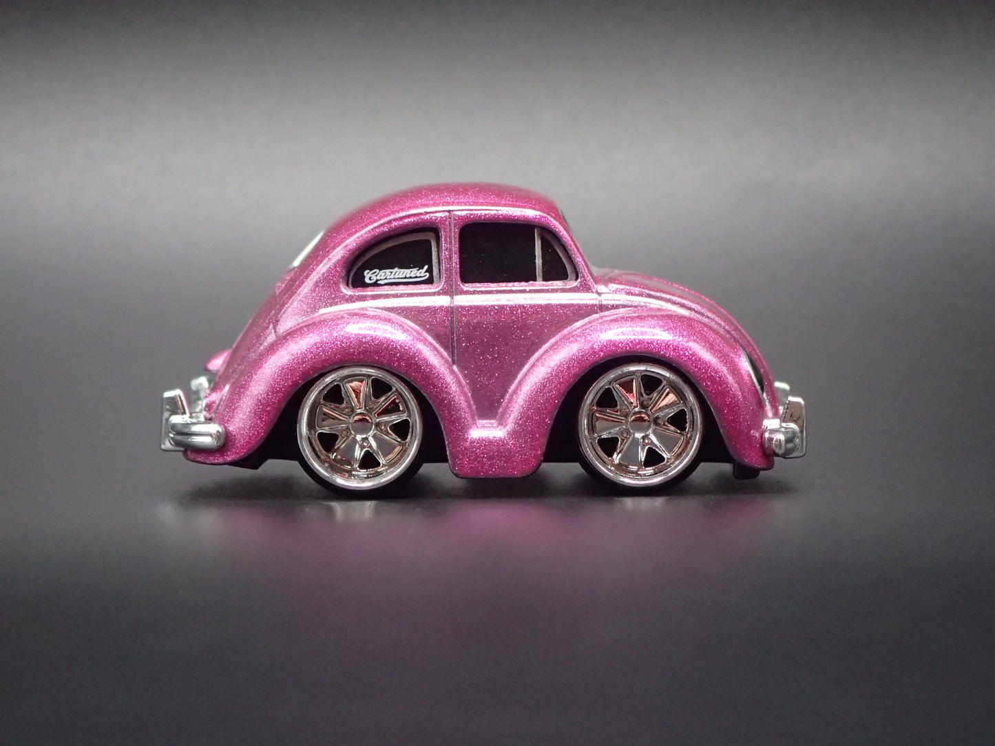 VW BEETLE CAR TUNED PINK 1:64 SCALE DIORAMA DIECAST MODEL CAR