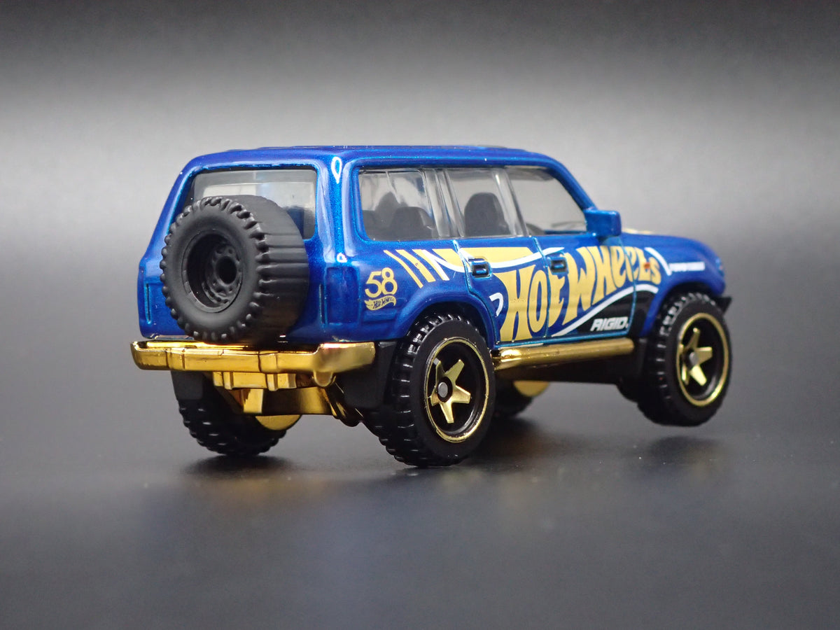 1990-1998 TOYOTA LAND CRUISER 80 BLUE 1/64 SCALE DIORAMA DIECAST MODEL CAR