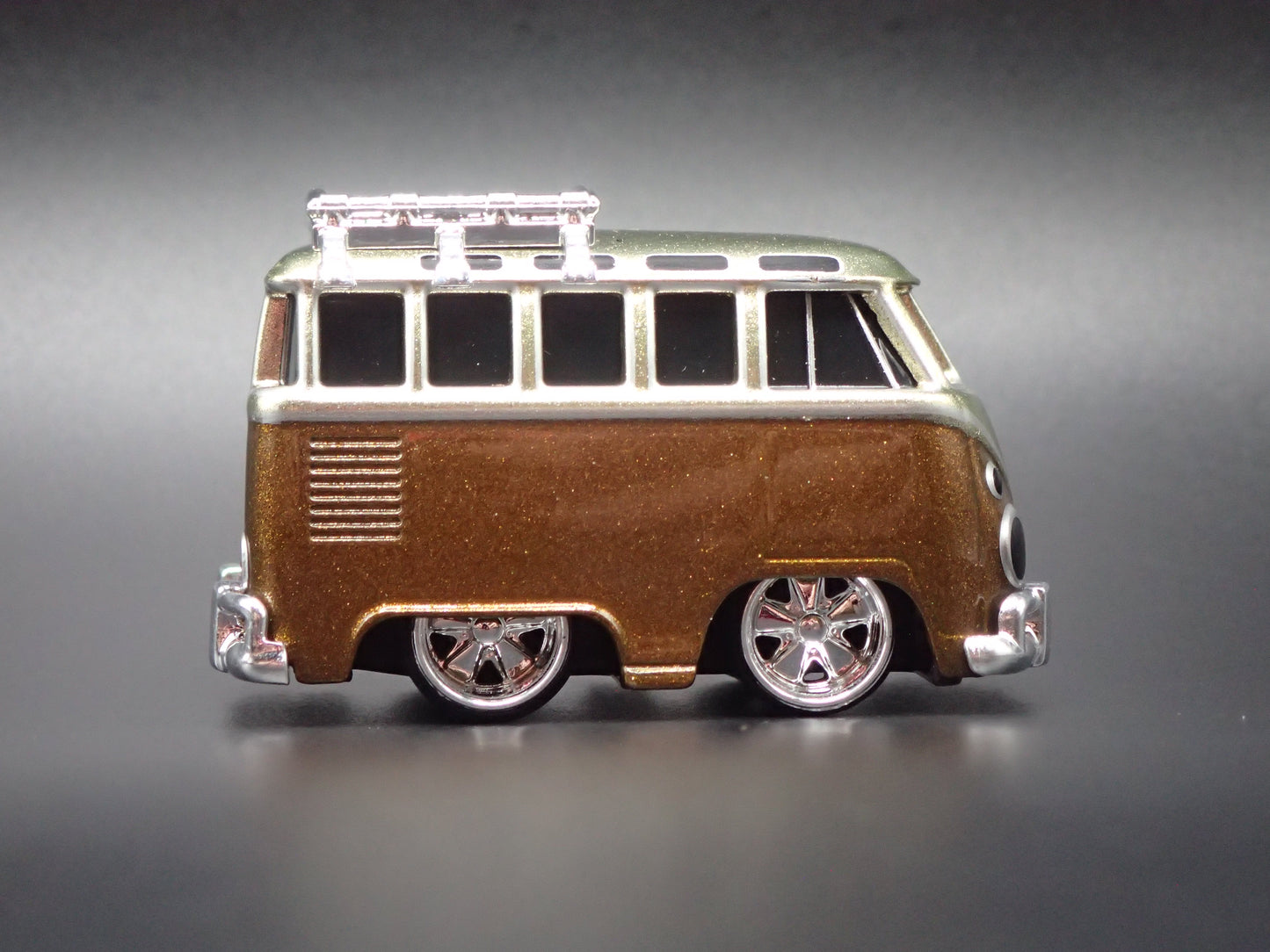 VW TYPE 2 T1 BUS CAR TUNED BROWN 1:64 SCALE DIORAMA DIECAST MODEL CAR