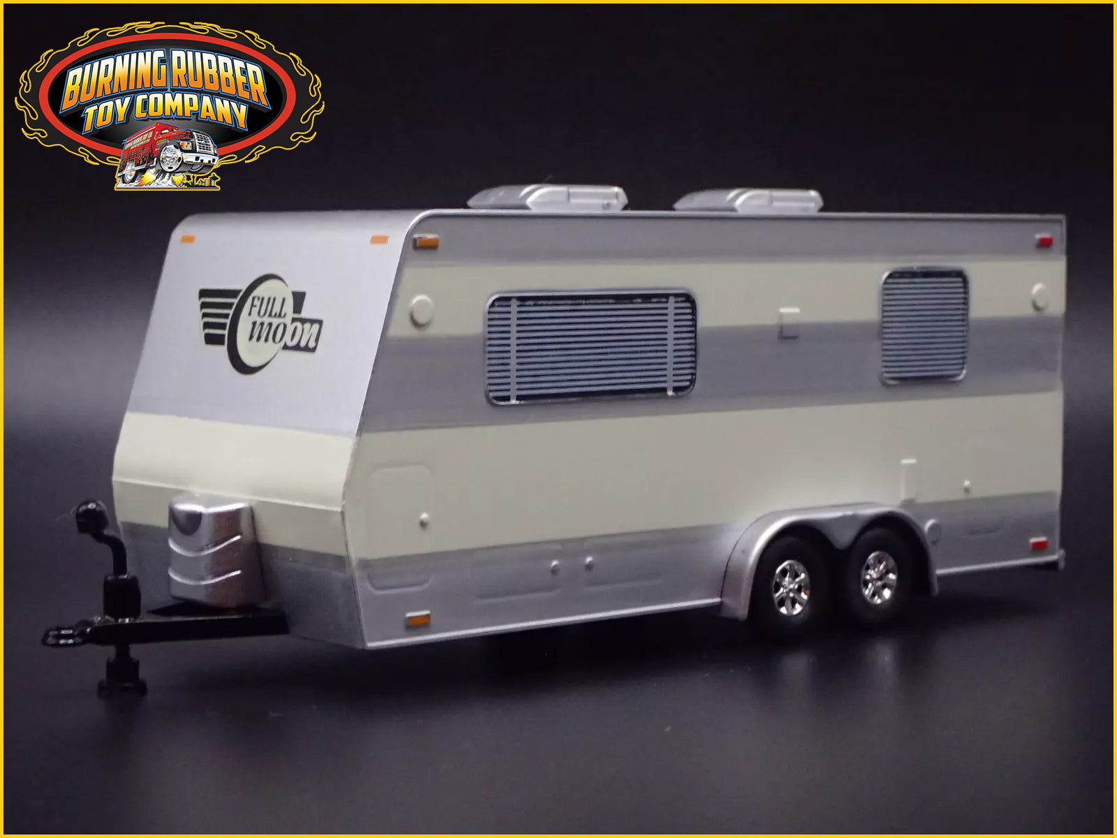 MODERN CAMPER TRAILER W/ HITCH 1:64 SCALE LIMITED COLLECTIBLE DIORAMA ...