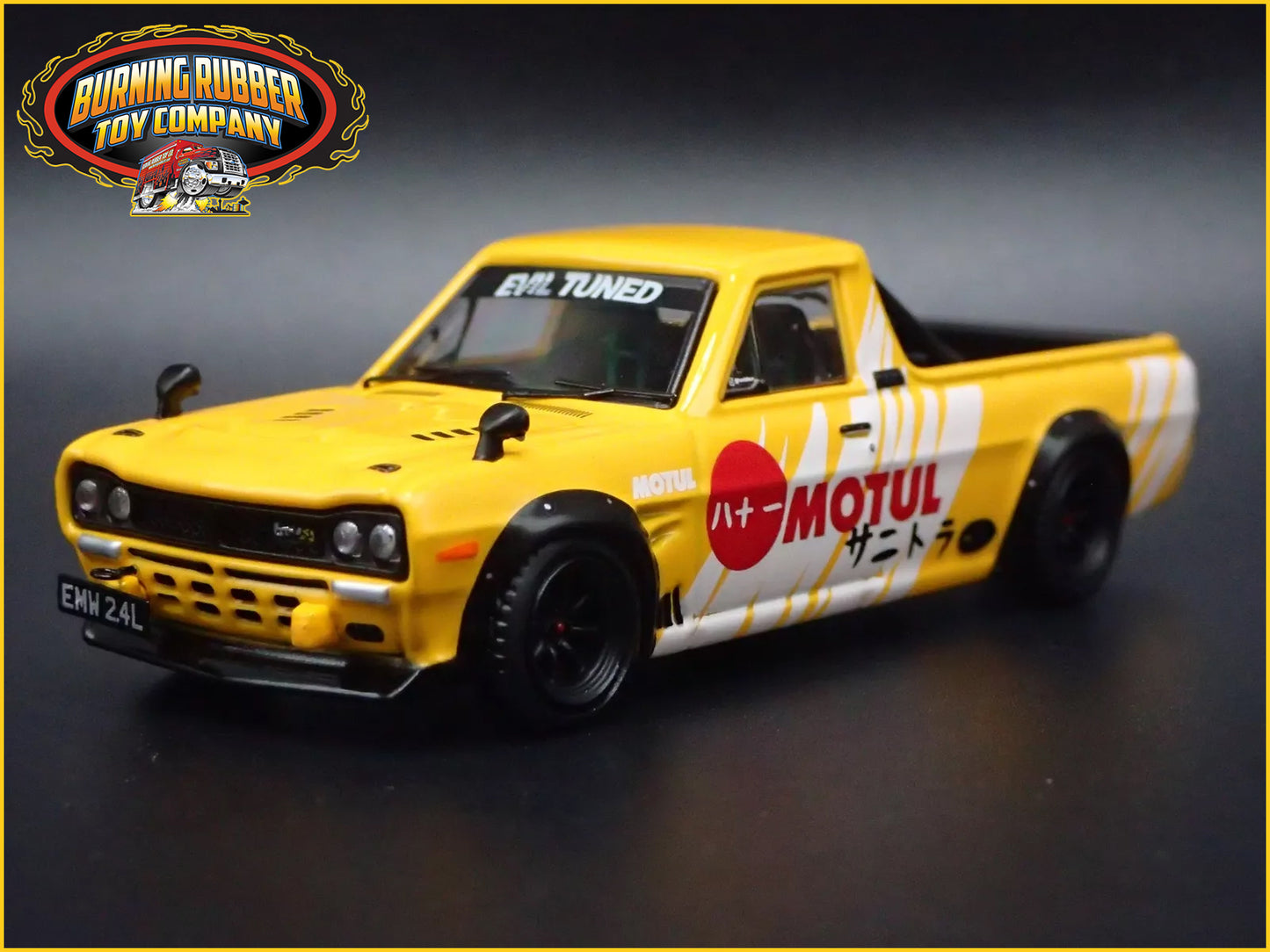 NISSAN SUNNY HAKOTORA PICKUP TRUCK MOTUL JDM 1:64 SCALE DIECAST MODEL CAR