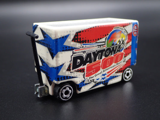 NASCAR TOOL CART WAR WAGON DAYTONA 500 STP 1:64 SCALE DIORAMA DIECAST MODEL CAR