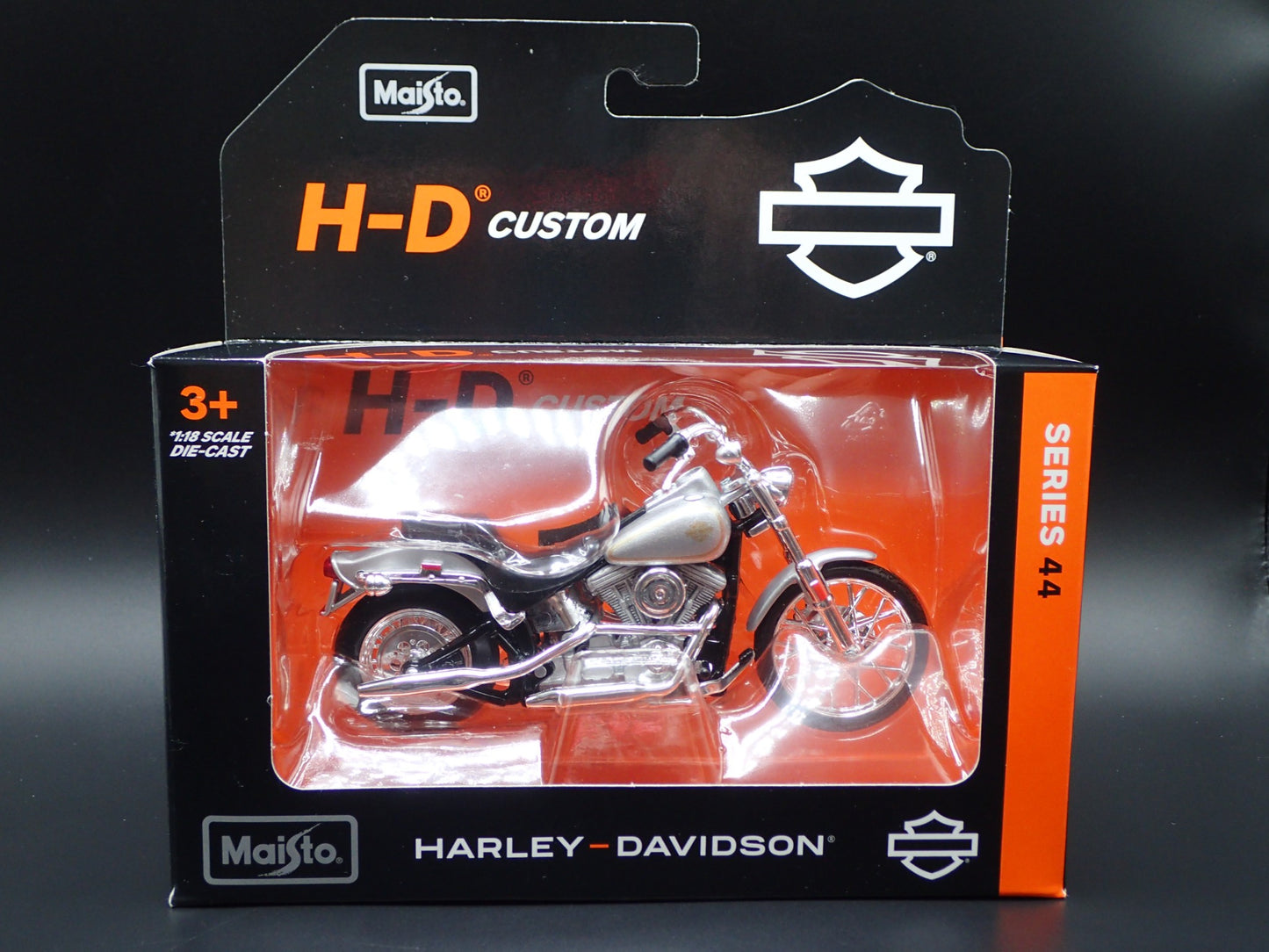 1984 84 FXST SOFTAIL HARLEY DAVIDSON MOTORCYCLE MAISTO SERIES 44 RARE 1/18 MODEL