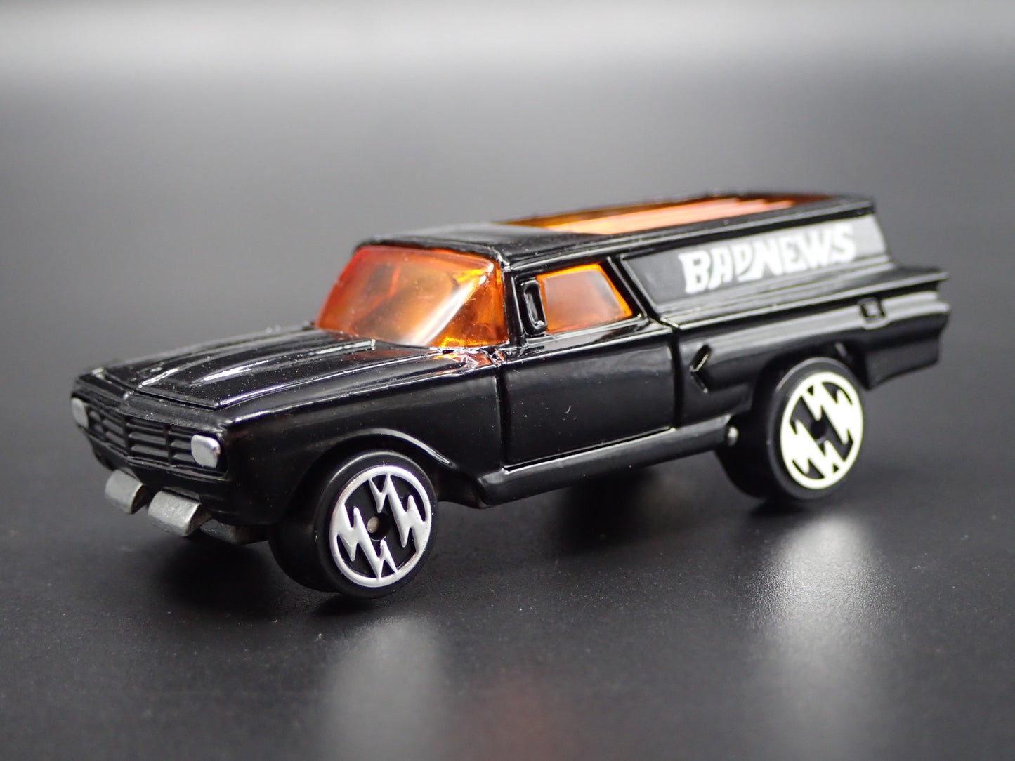 1960 CHEVY CHEVROLET PANEL WAGON TOM DANIELS NHRA 1:64 SCALE DIECAST MODEL CAR