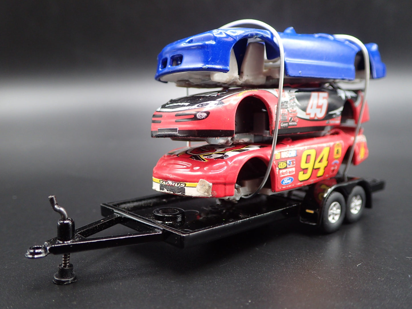 VINTAGE NASCAR 3 CARS CRUSHED ON A FLATBED TRAILER 1:64 SCALE DIECAST MODEL CAR