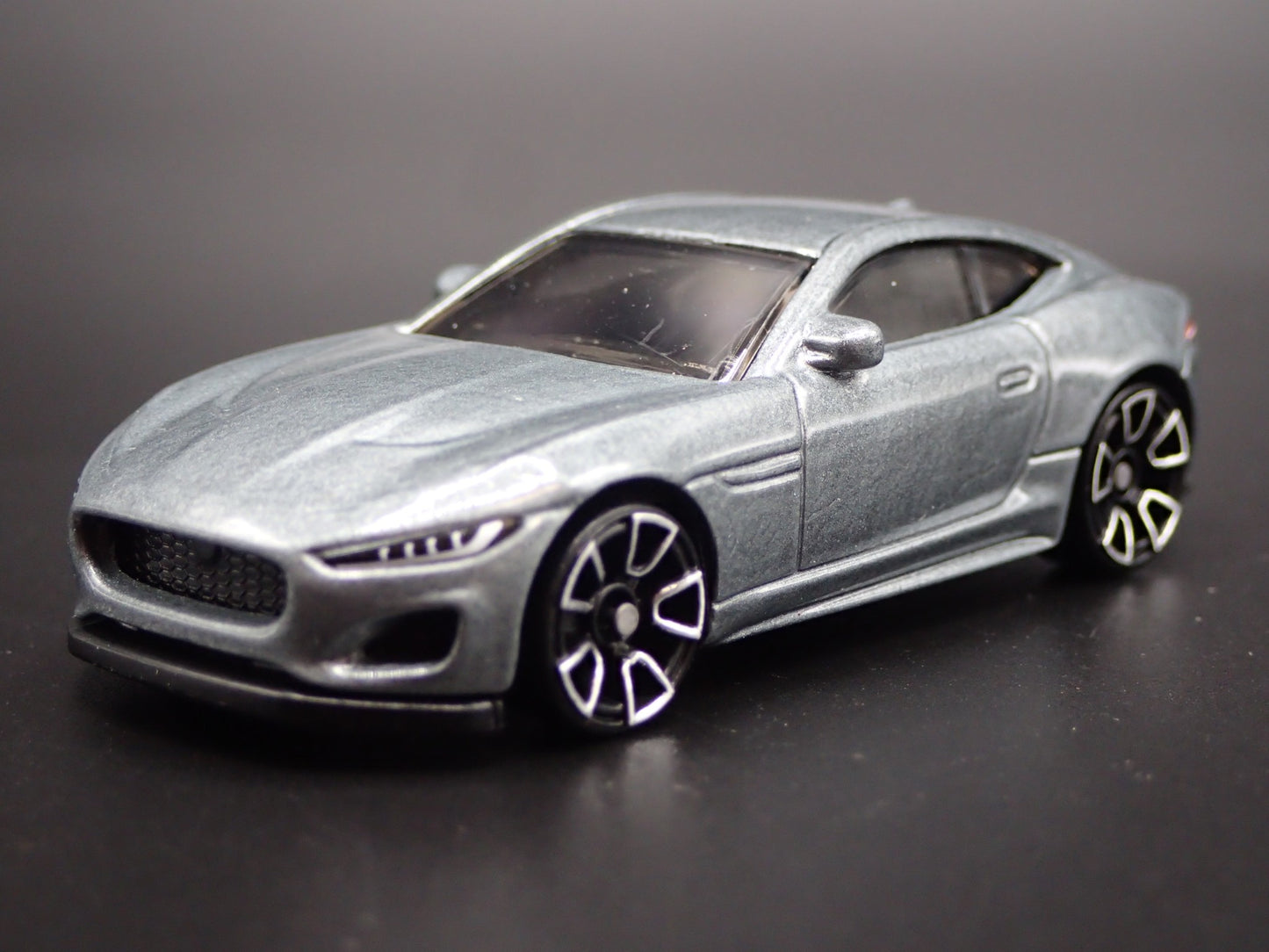 2014-2024 JAGUAR F TYPE COUPE 1:64 SCALE COLLECTIBLE DIORAMA DIECAST MODEL CAR