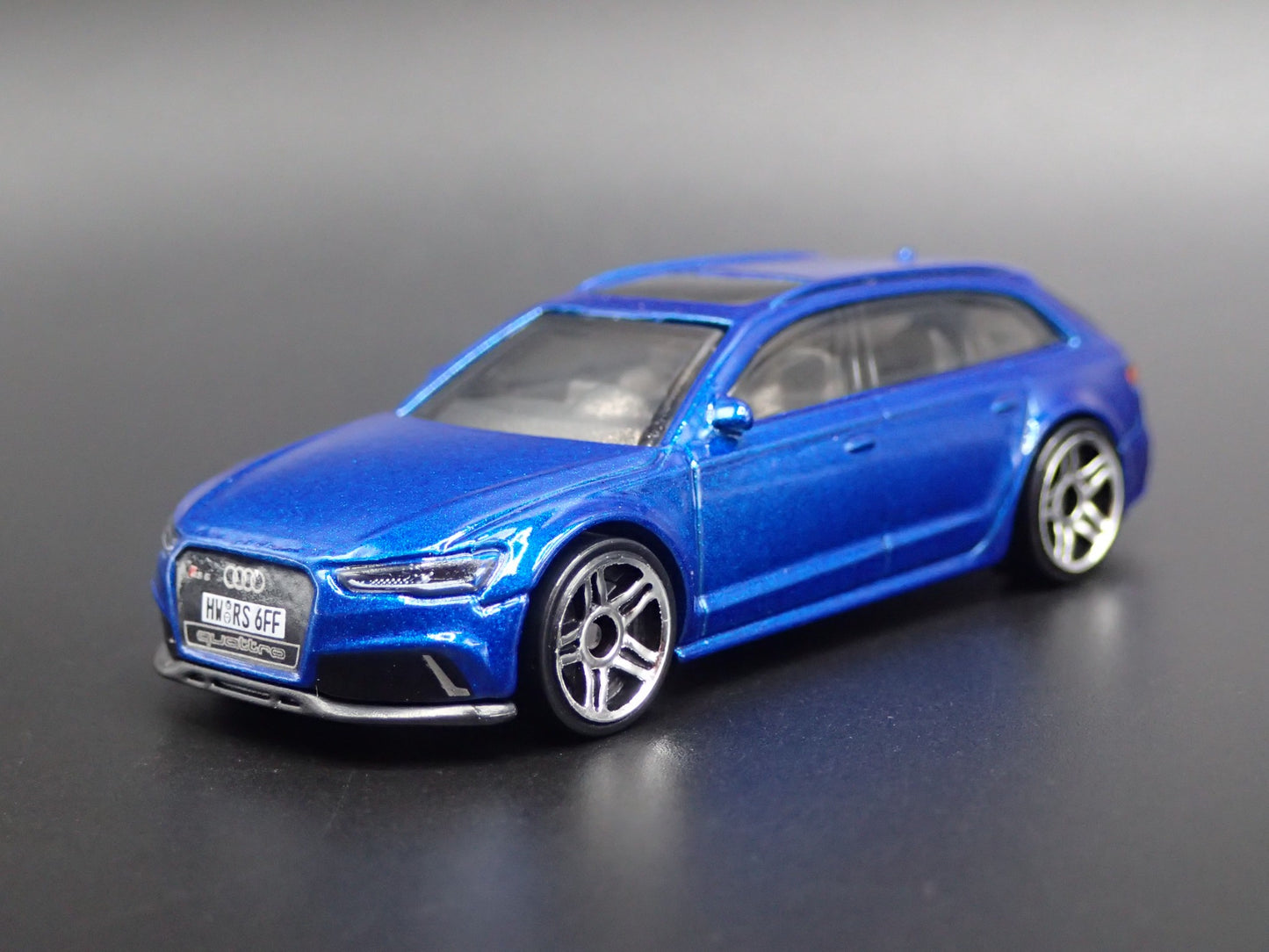2013-2018 AUDI AVANT RS6 STATION WAGON BLUE 1/64 SCALE DIORAMA DIECAST MODEL CAR