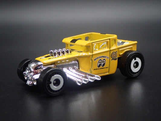 FORD CUSTOM BONE SHAKER HOT ROD MOONEYES 1:64 SCALE DIORAMA DIECAST MODEL CAR