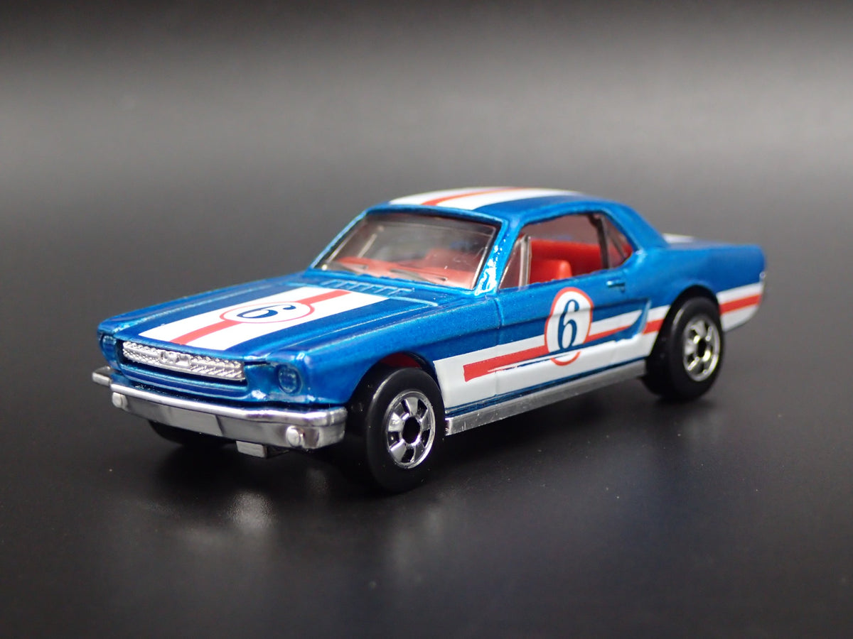 1965 65 FORD MUSTANG COUPE RARE 1:64 SCALE COLLECTIBLE DIORAMA DIECAST MODEL CAR-Burning Rubber Toy Company