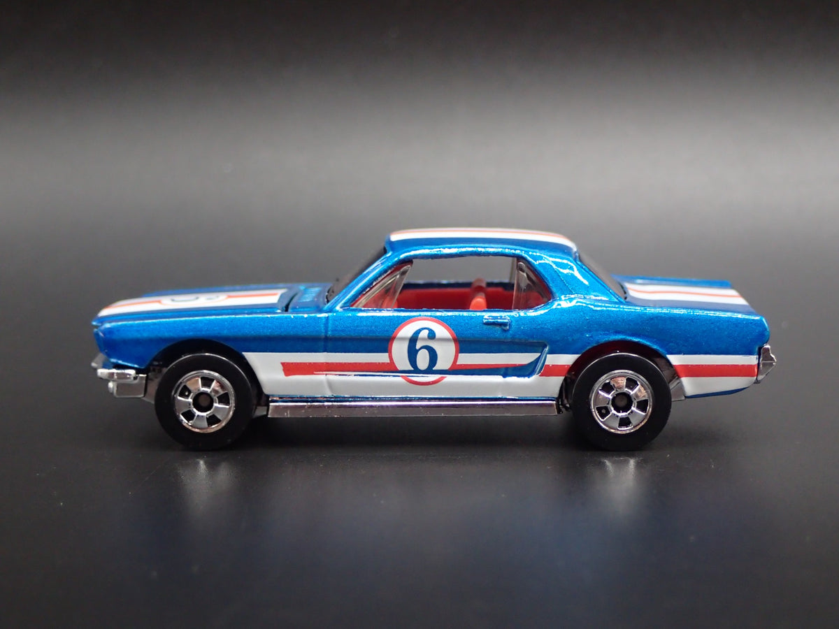 1965 65 FORD MUSTANG COUPE RARE 1:64 SCALE COLLECTIBLE DIORAMA DIECAST MODEL CAR-Burning Rubber Toy Company