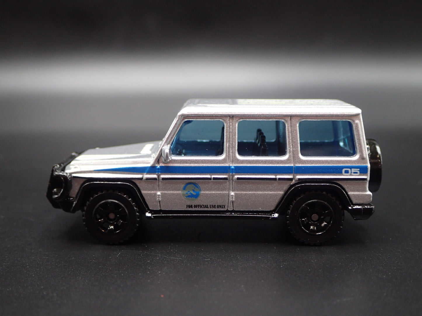 1991-2018 MERCEDES BENZ G550 G WAGON JURASSIC WORLD 1:64 SCALE DIECAST MODEL CAR