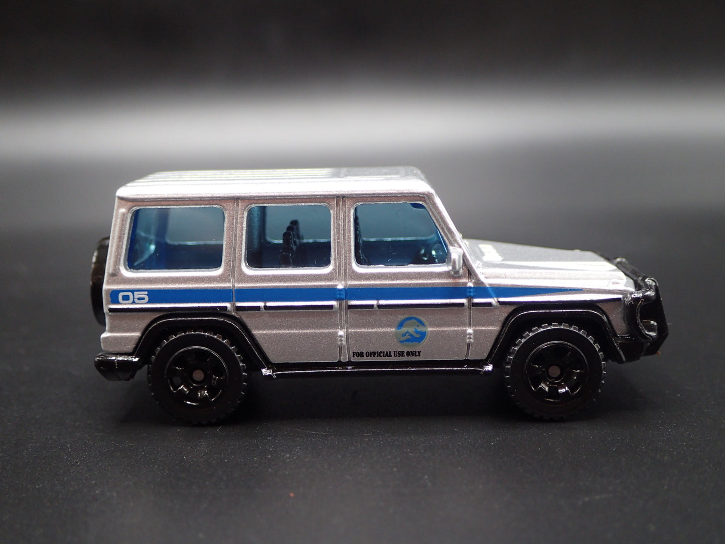 1991-2018 MERCEDES BENZ G550 G WAGON JURASSIC WORLD 1:64 SCALE DIECAST MODEL CAR