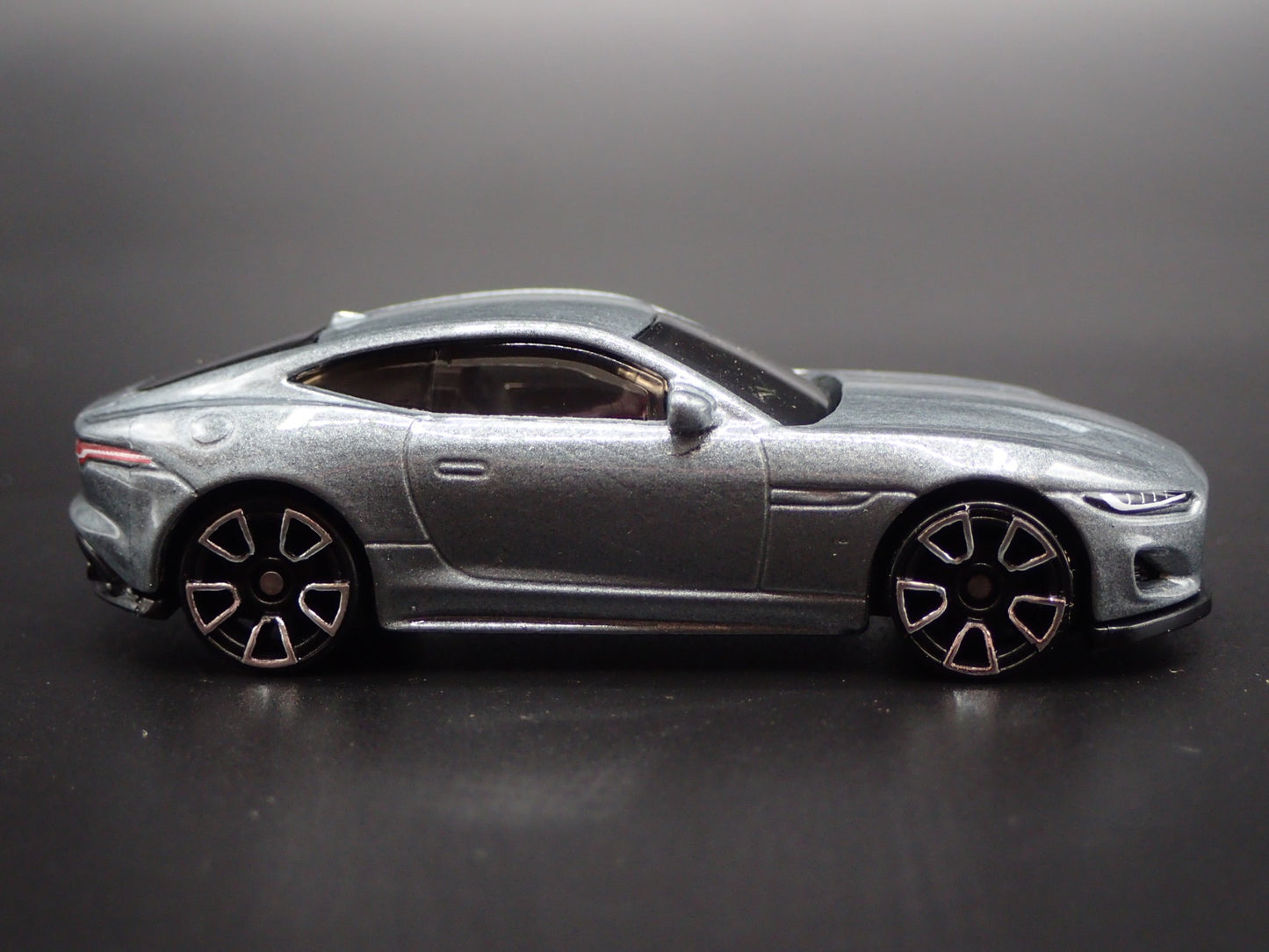 2014-2024 JAGUAR F TYPE COUPE 1:64 SCALE COLLECTIBLE DIORAMA DIECAST MODEL CAR