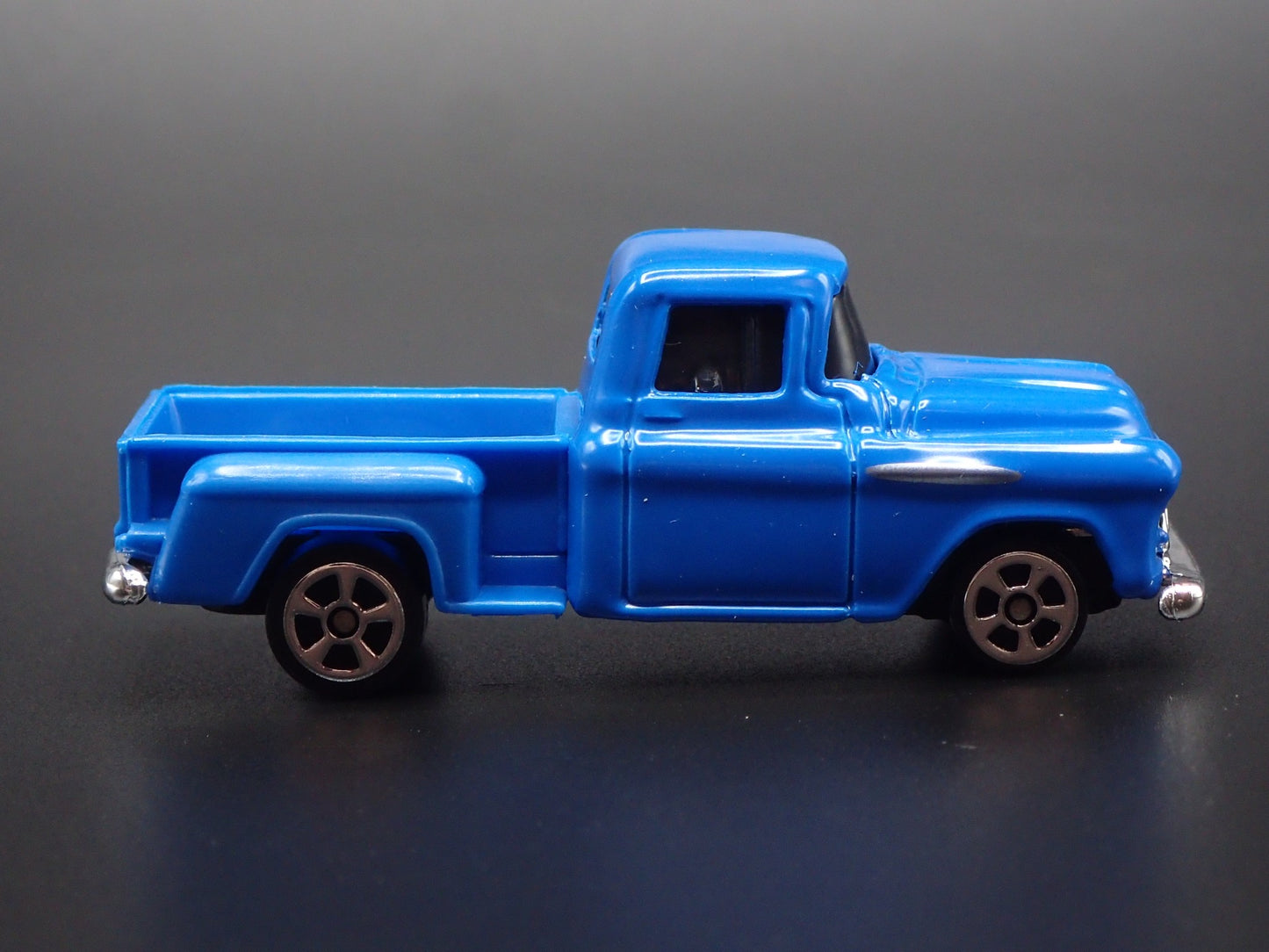 1957 57 CHEVY CHEVROLET STEPSIDE PICKUP TRUCK BLUE 1:64 SCALE DIECAST MODEL CAR