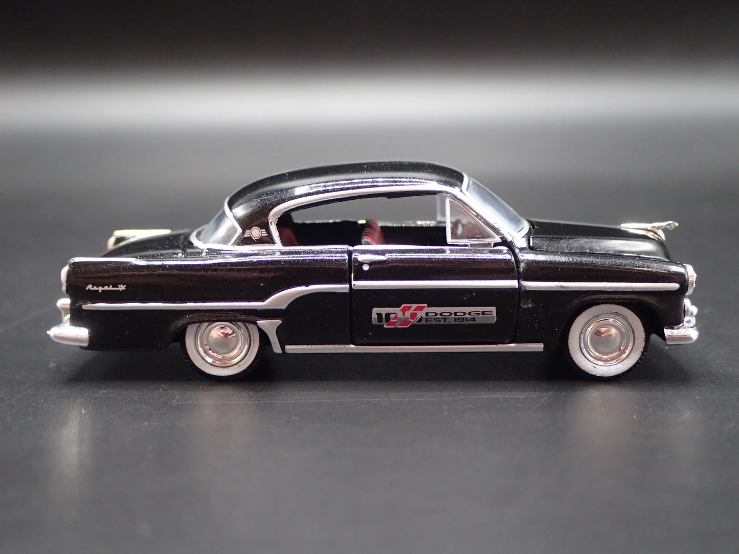 1954 54 DODGE CORONET BLACK 1/64 SCALE COLLECTIBLE DIORAMA DIECAST MODEL CAR