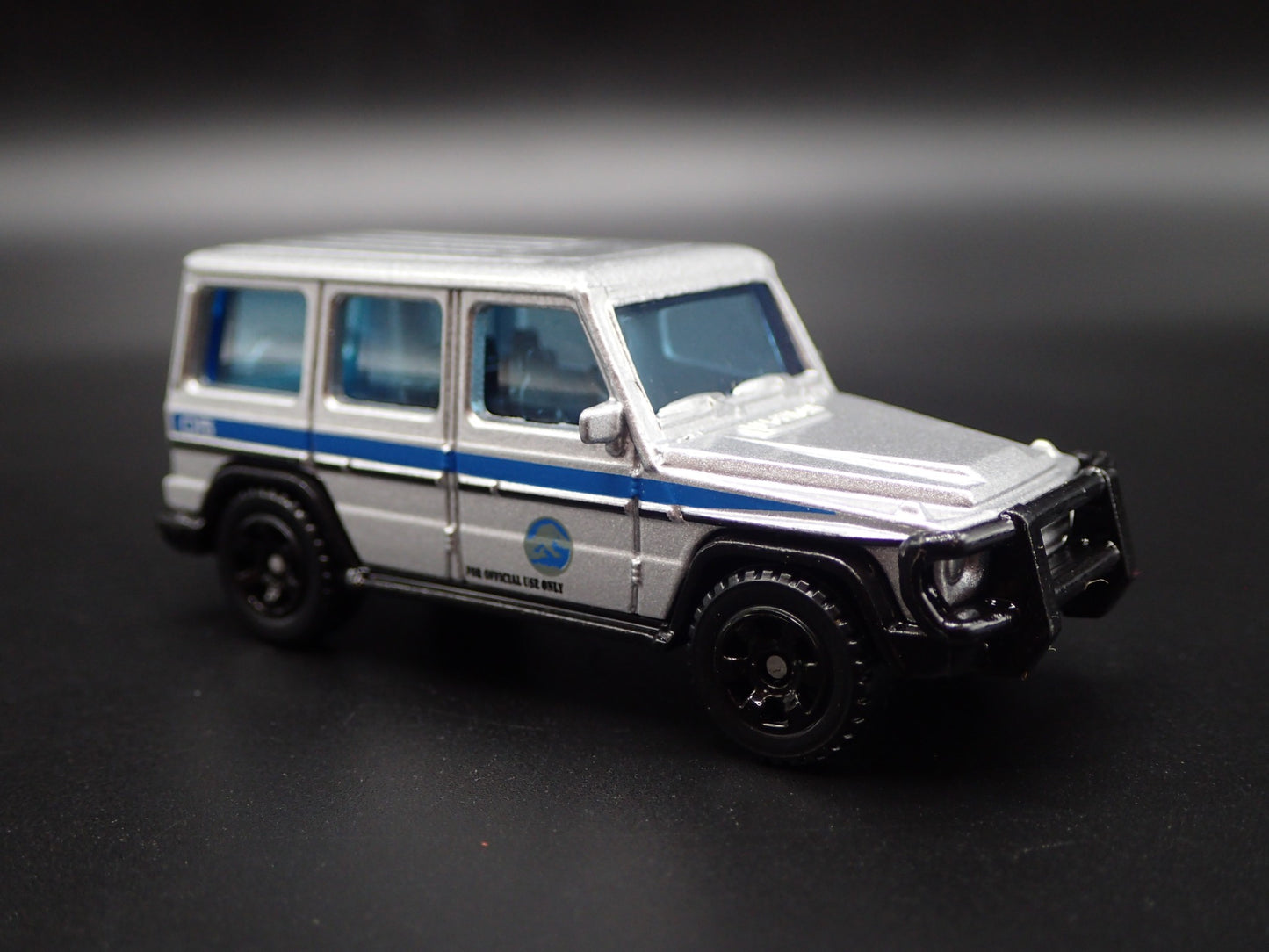 1991-2018 MERCEDES BENZ G550 G WAGON JURASSIC WORLD 1:64 SCALE DIECAST MODEL CAR
