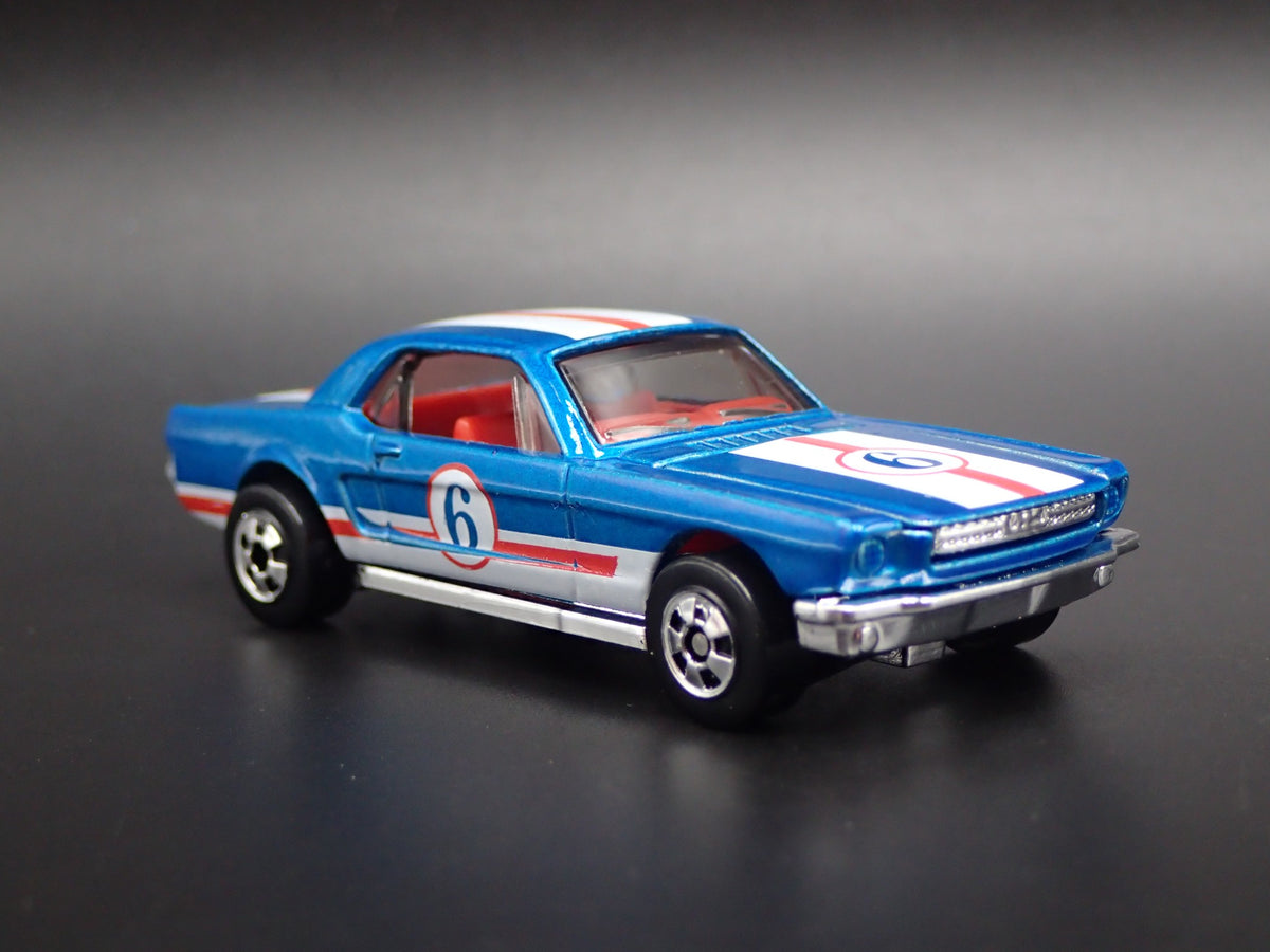 1965 65 FORD MUSTANG COUPE RARE 1:64 SCALE COLLECTIBLE DIORAMA DIECAST MODEL CAR-Burning Rubber Toy Company