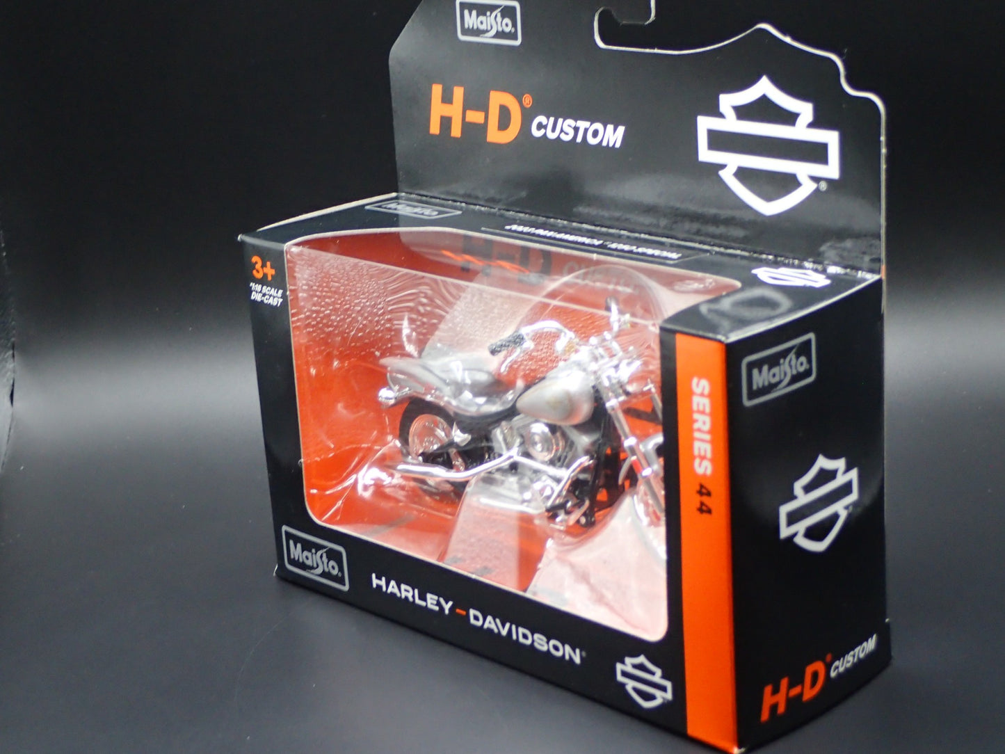 1984 84 FXST SOFTAIL HARLEY DAVIDSON MOTORCYCLE MAISTO SERIES 44 RARE 1/18 MODEL