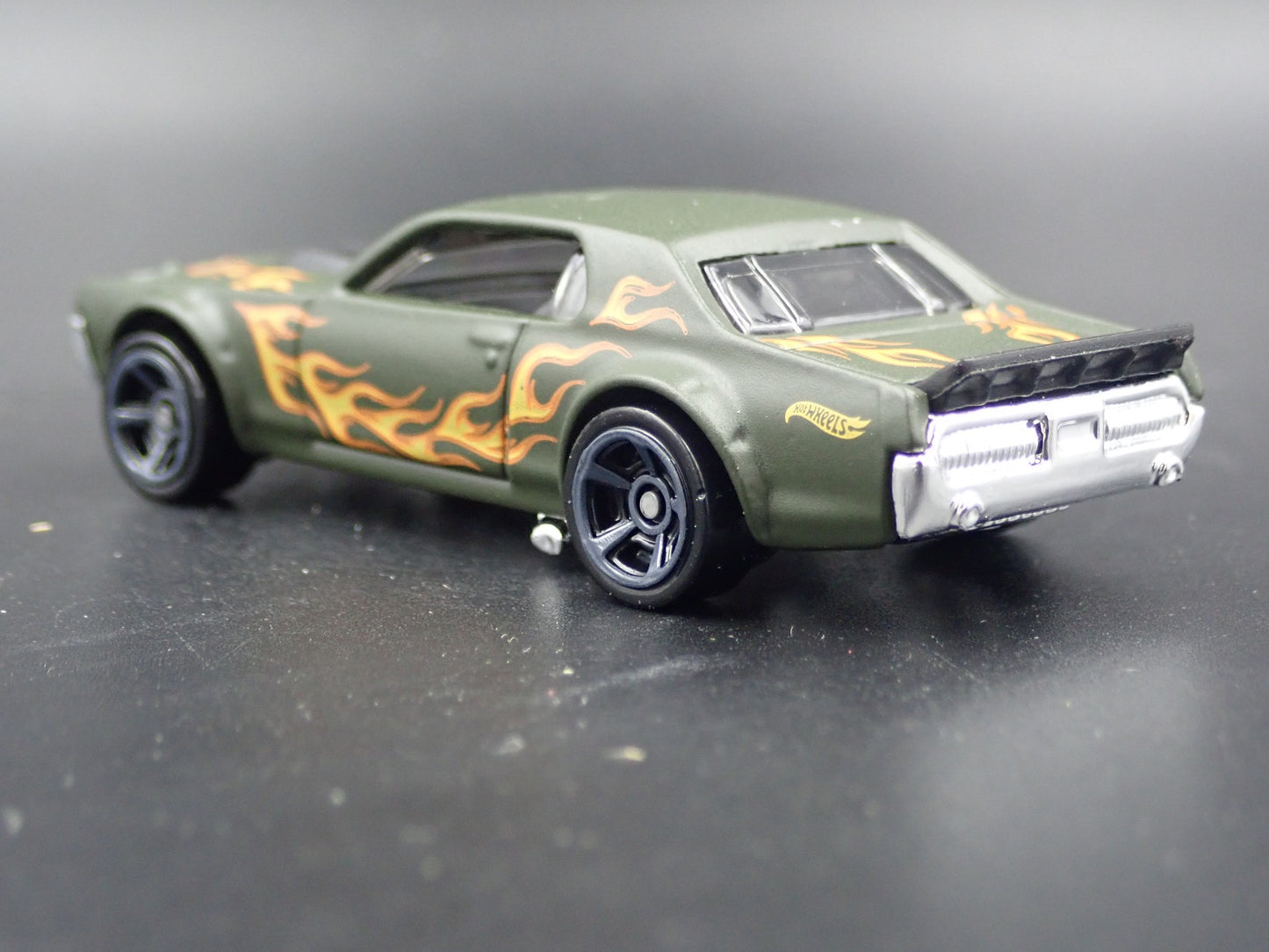 1968 68 MERC MERCURY COUGAR 1/64 SCALE COLLECTIBLE DIORAMA DIECAST MODEL CAR