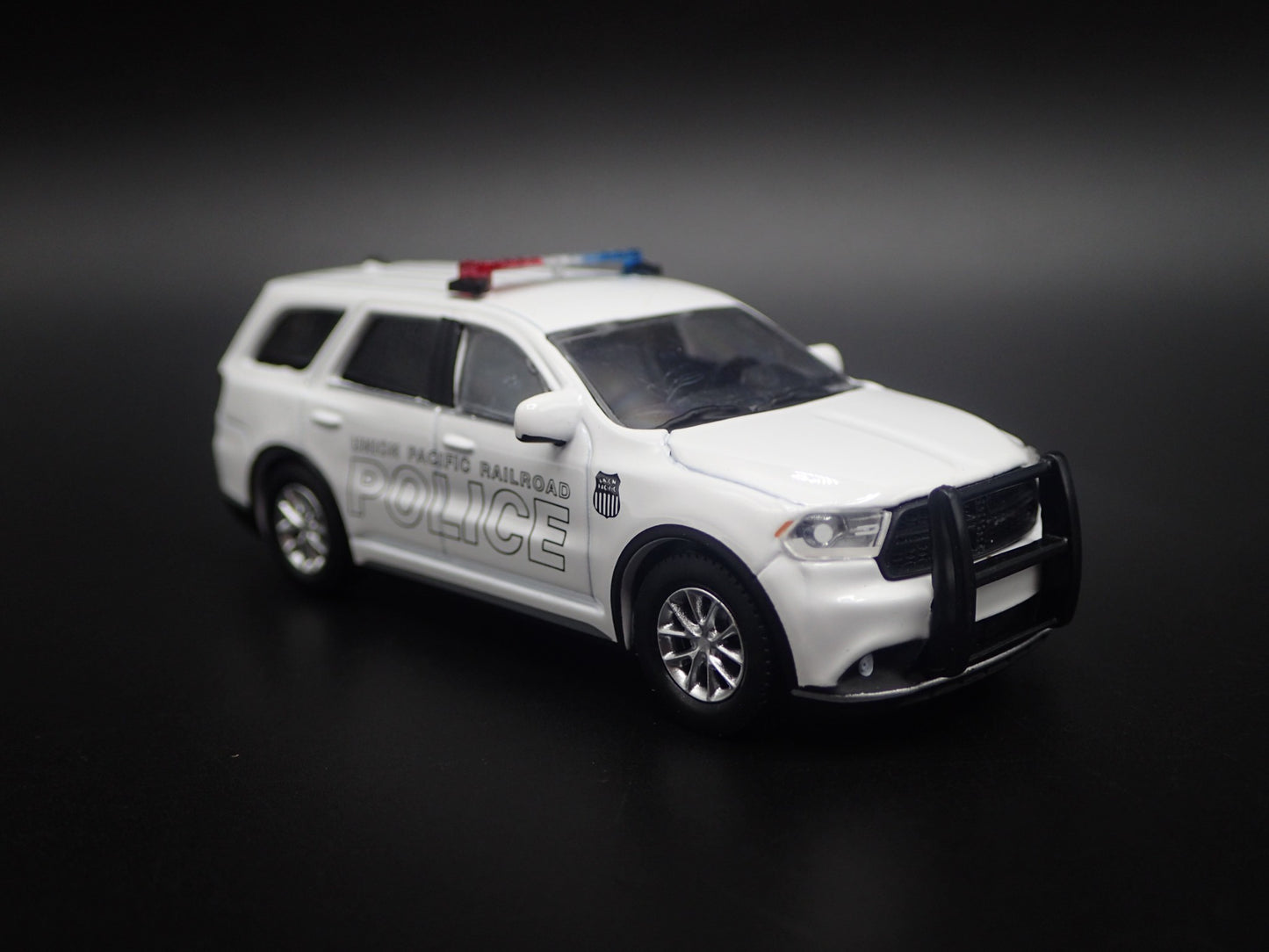 2018 18 DODGE DURANGO UNION PACIFIC RAILROAD POLICE 1:64 SCALE DIECAST MODEL CAR