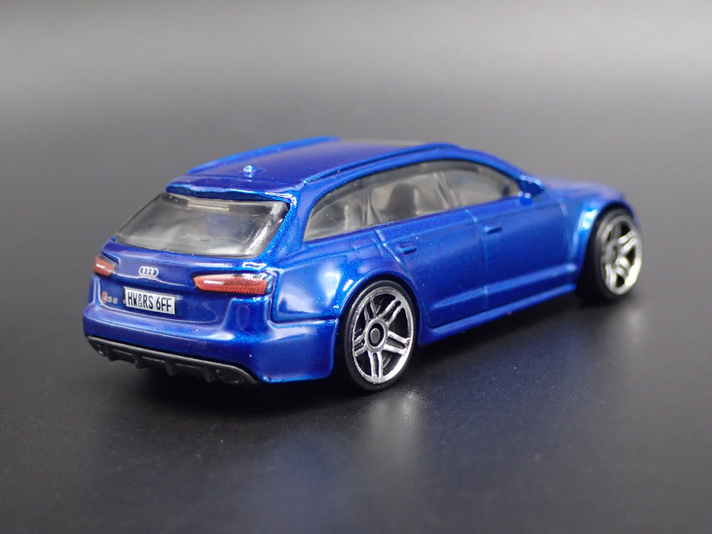 2013-2018 AUDI AVANT RS6 STATION WAGON BLUE 1/64 SCALE DIORAMA DIECAST MODEL CAR