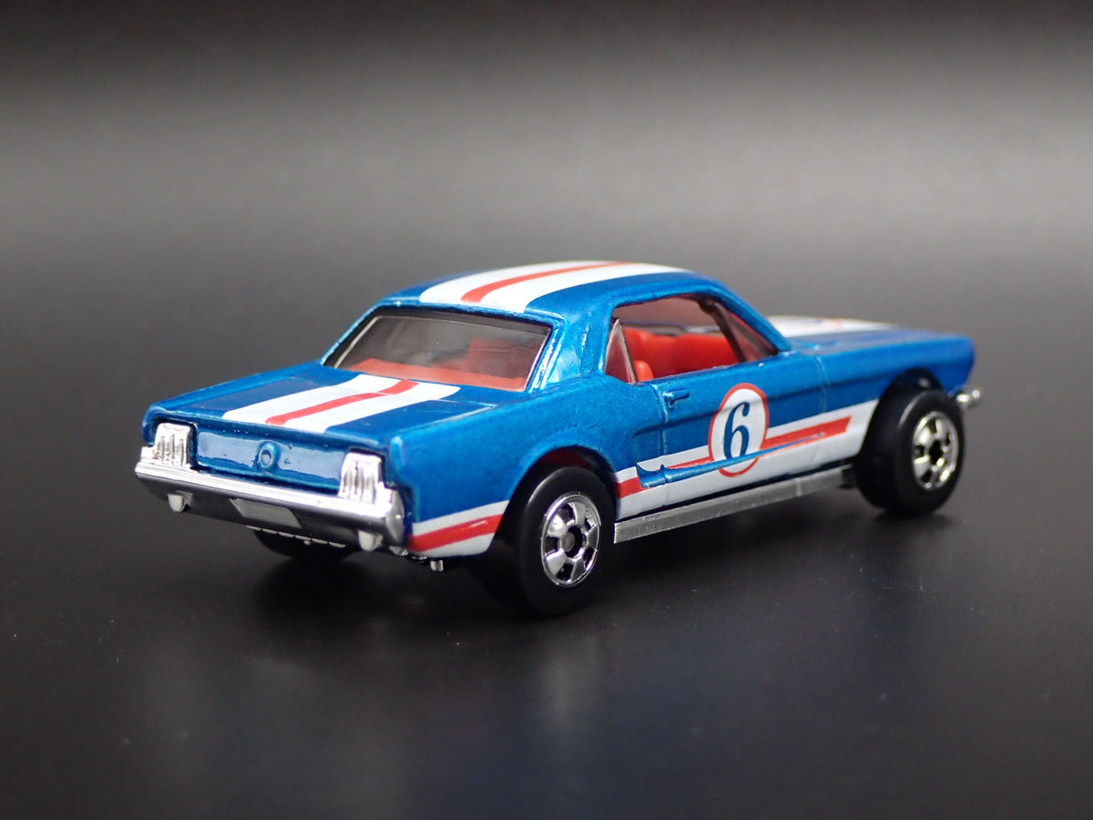 1965 65 FORD MUSTANG COUPE RARE 1:64 SCALE COLLECTIBLE DIORAMA DIECAST MODEL CAR-Burning Rubber Toy Company
