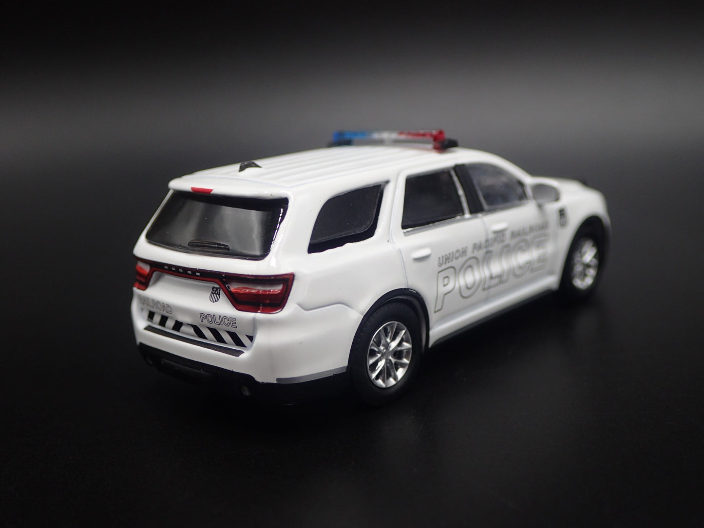 2018 18 DODGE DURANGO UNION PACIFIC RAILROAD POLICE 1:64 SCALE DIECAST MODEL CAR