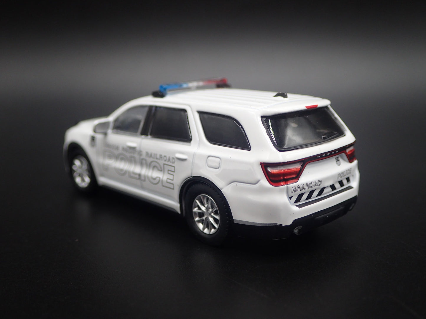 2018 18 DODGE DURANGO UNION PACIFIC RAILROAD POLICE 1:64 SCALE DIECAST MODEL CAR