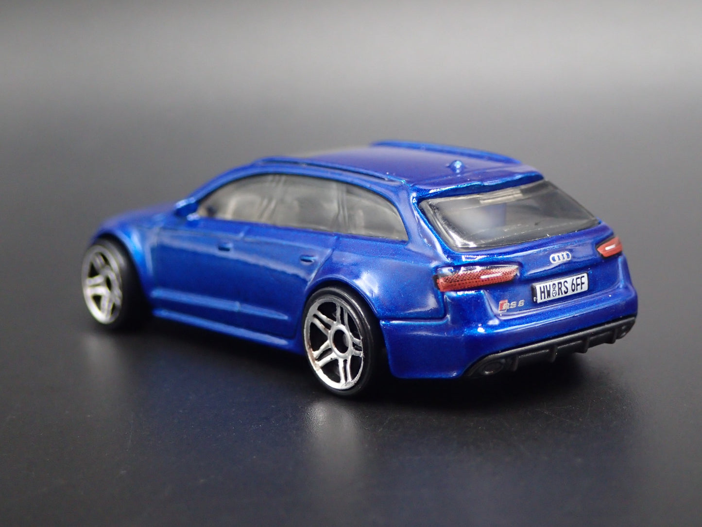 2013-2018 AUDI AVANT RS6 STATION WAGON BLUE 1/64 SCALE DIORAMA DIECAST MODEL CAR