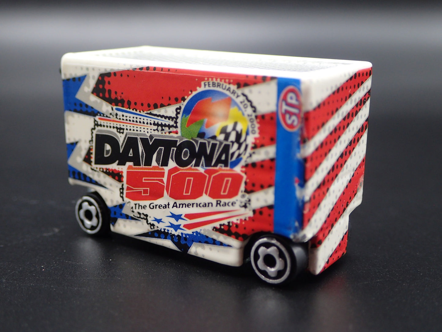 NASCAR TOOL CART WAR WAGON DAYTONA 500 STP 1:64 SCALE DIORAMA DIECAST MODEL CAR