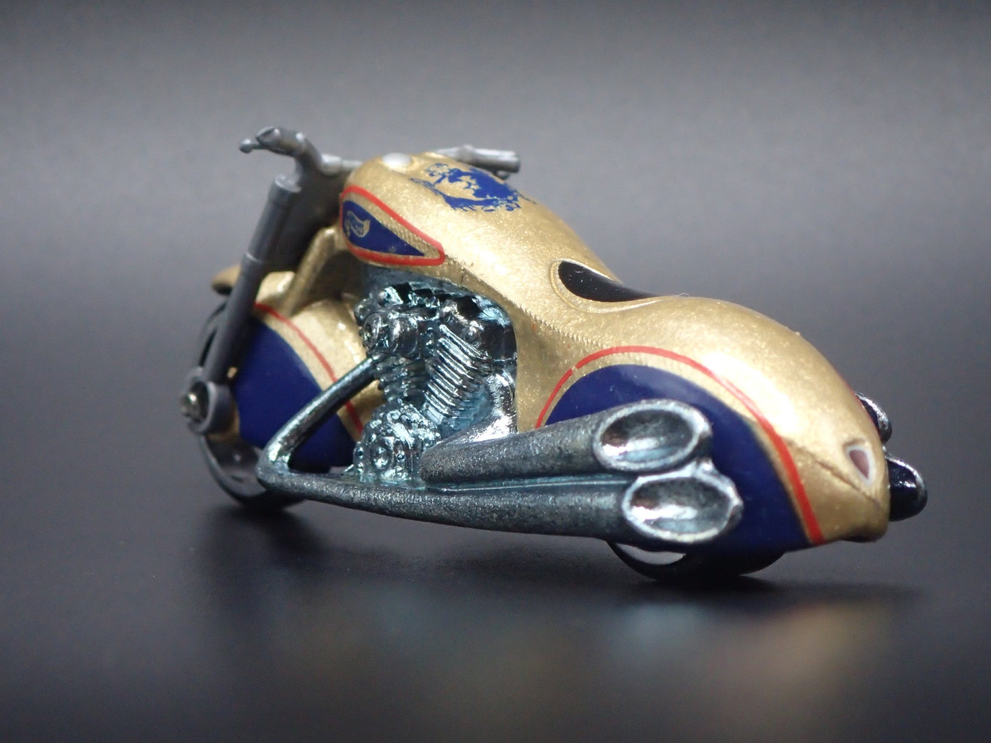 BLAST LANE MOTORCYCLE HOT WHEELS GOLD 1:64 HW SCALE DIORAMA DIECAST MODEL CAR