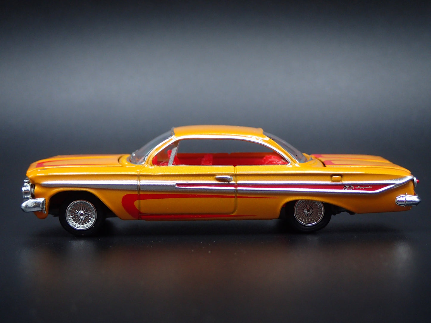 1961 61 CHEVY CHEVROLET IMPALA SS LOWRIDER YELLOW 1:64 SCALE DIECAST MODEL CAR