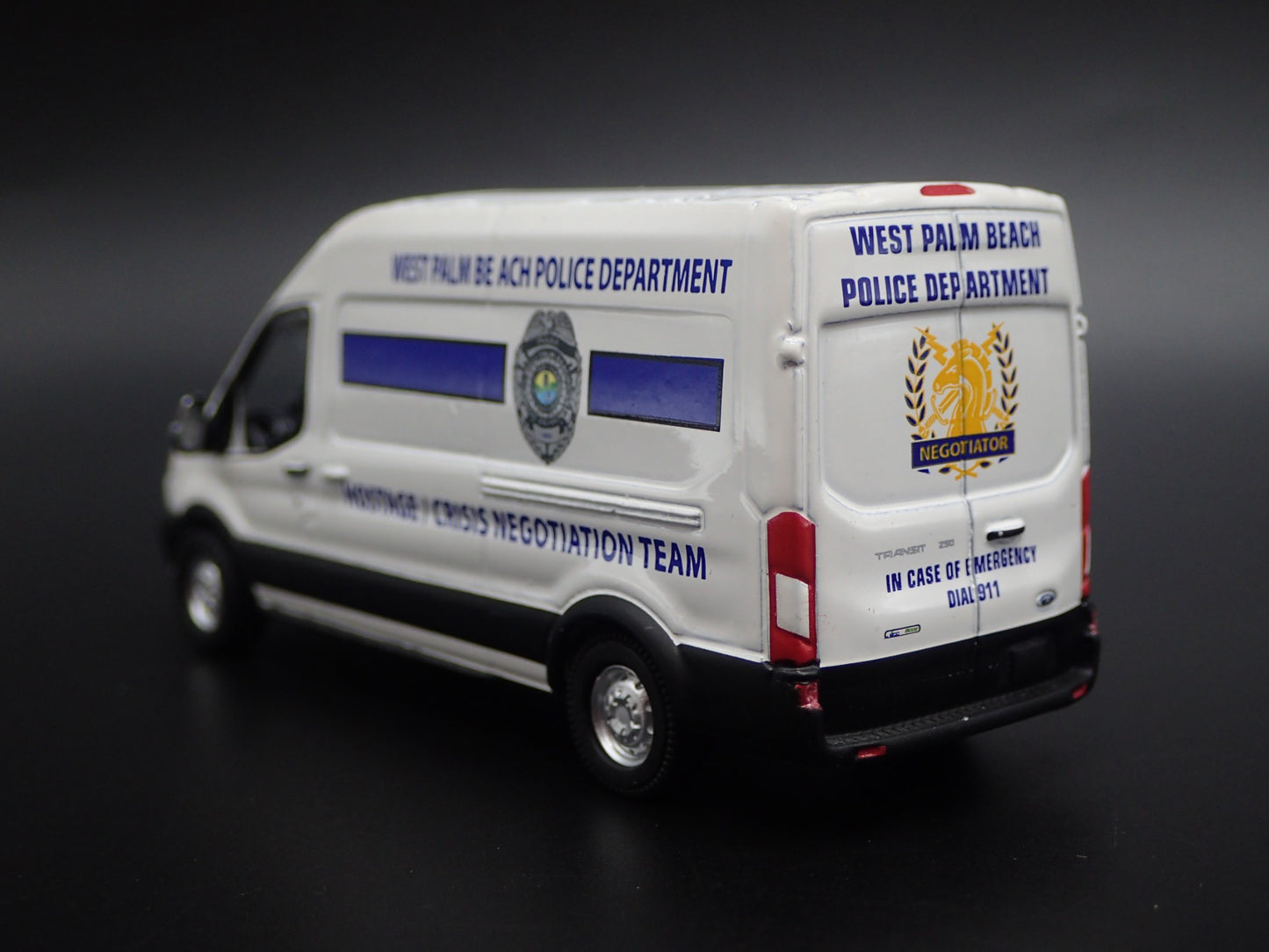 2020 FORD TRANSIT SPRINTER W. PALM BEACH FLA POLICE 1:64 SCALE DIECAST MODEL CAR