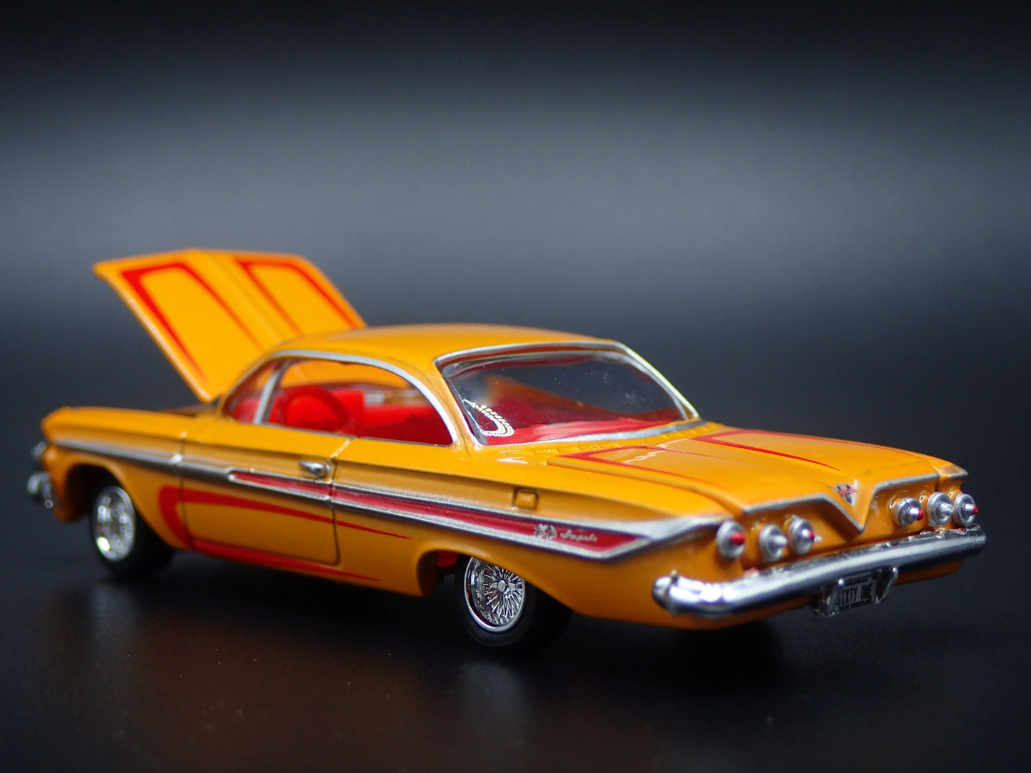1961 61 CHEVY CHEVROLET IMPALA SS LOWRIDER YELLOW 1:64 SCALE DIECAST MODEL CAR