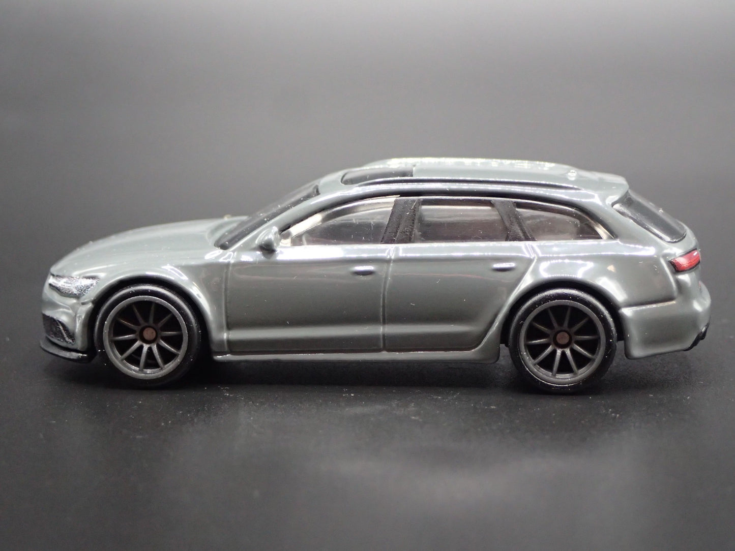 2013-2018 AUDI AVANT RS6 STATION WAGON GRAY 1/64 SCALE DIORAMA DIECAST MODEL CAR